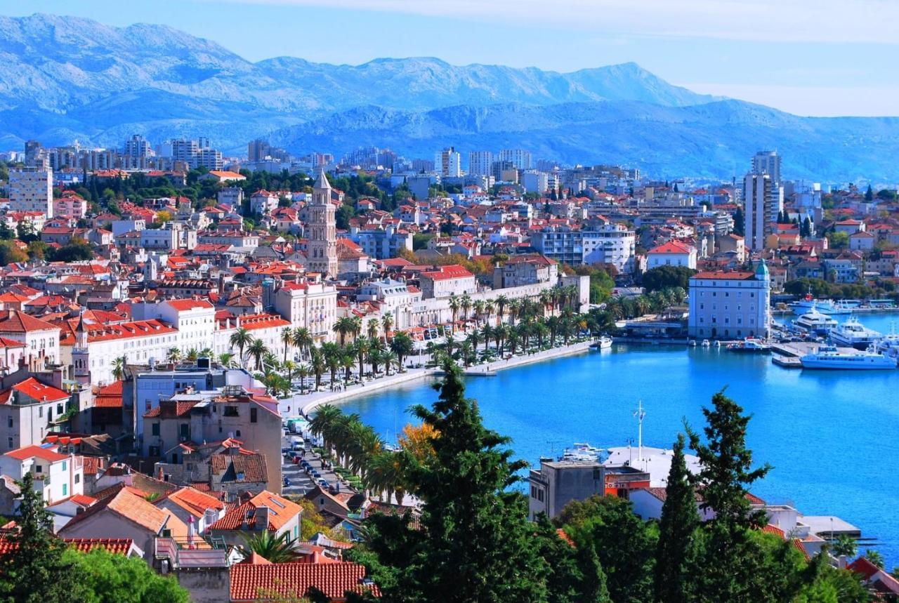 West Star Apartment Trogir Bagian luar foto